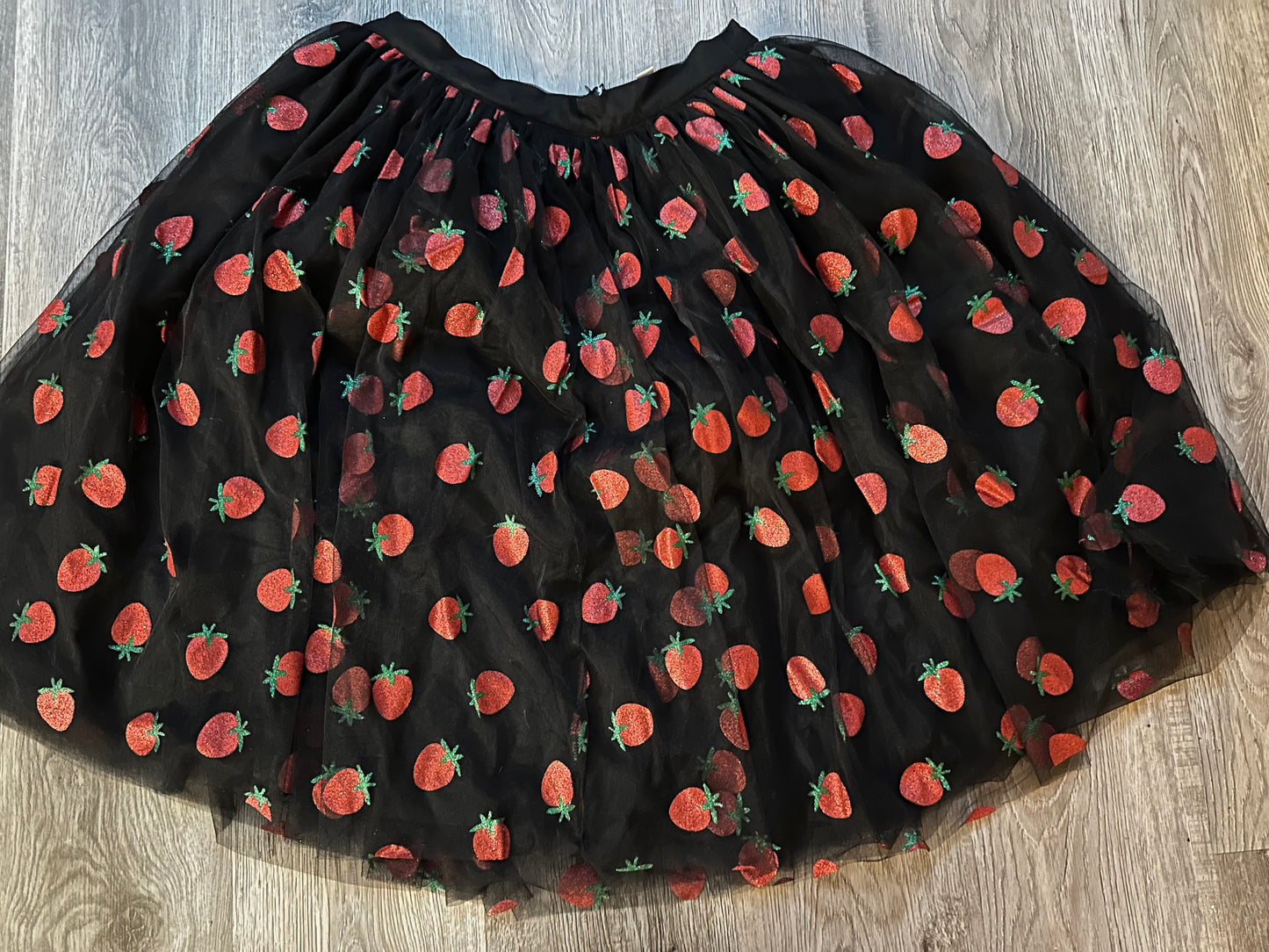 1950s Style~Fluffy Strawberry Skirt Fluffy